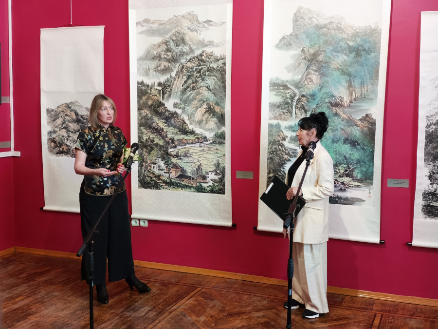 Первая в Тамбове выставка традиционной китайской живописи открылась в областной картинной галерее