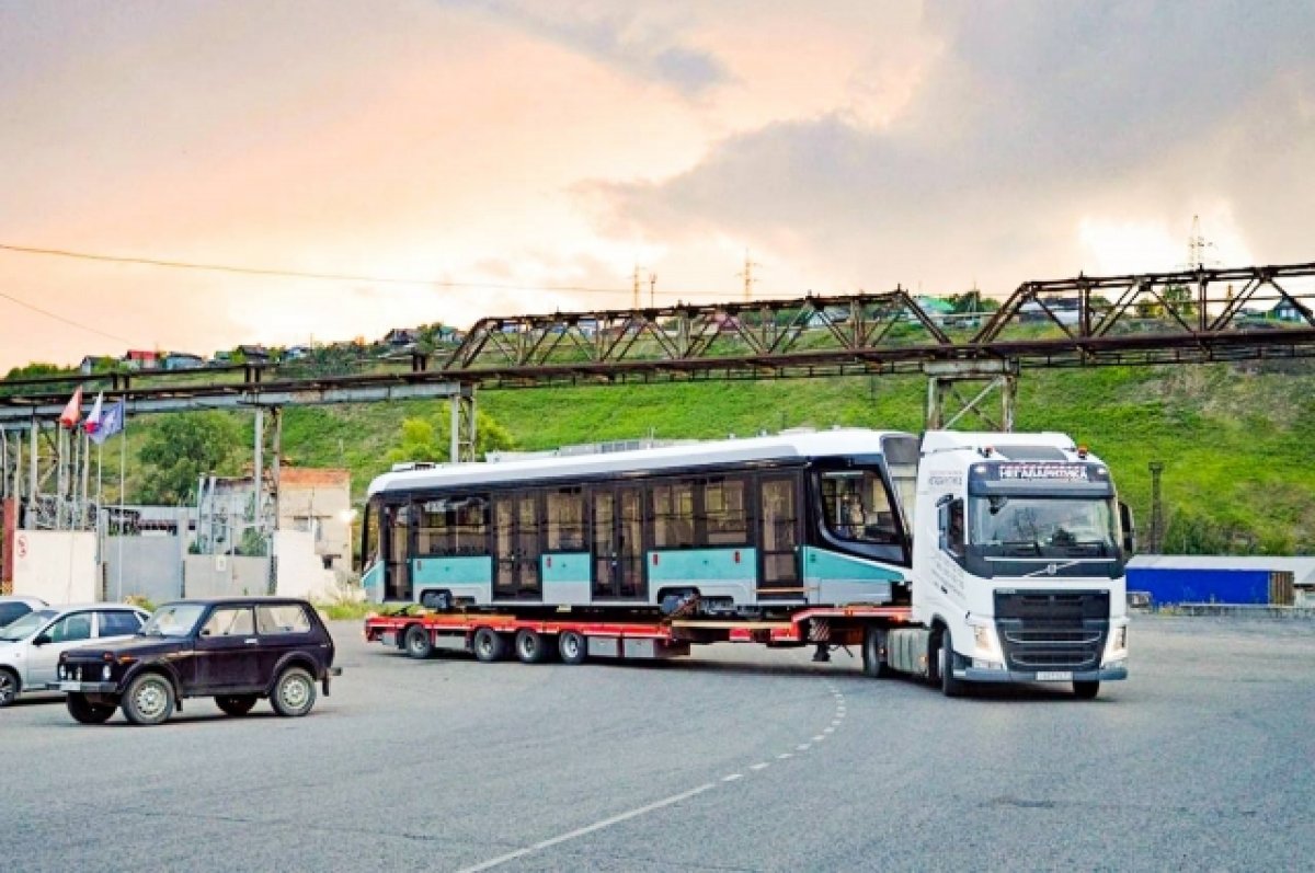 Челябинск начинает поставку новых трамваев для Липецка