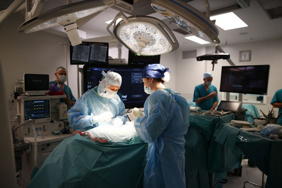 Новороссийские врачи достали сантиметровый кусок металла из глаза пациента с помощью магнита