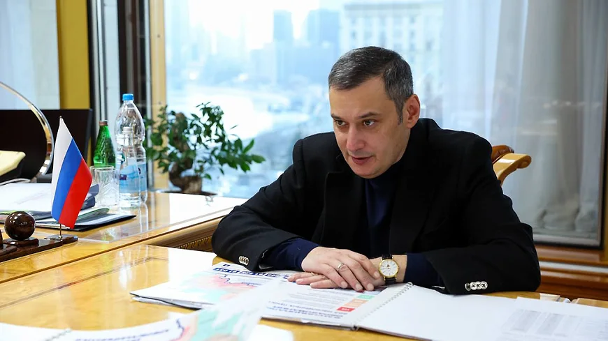 Хинштейн потребовал отменить конкурс на размещение рекламы в Курске из-за подозрений в непрозрачности условий